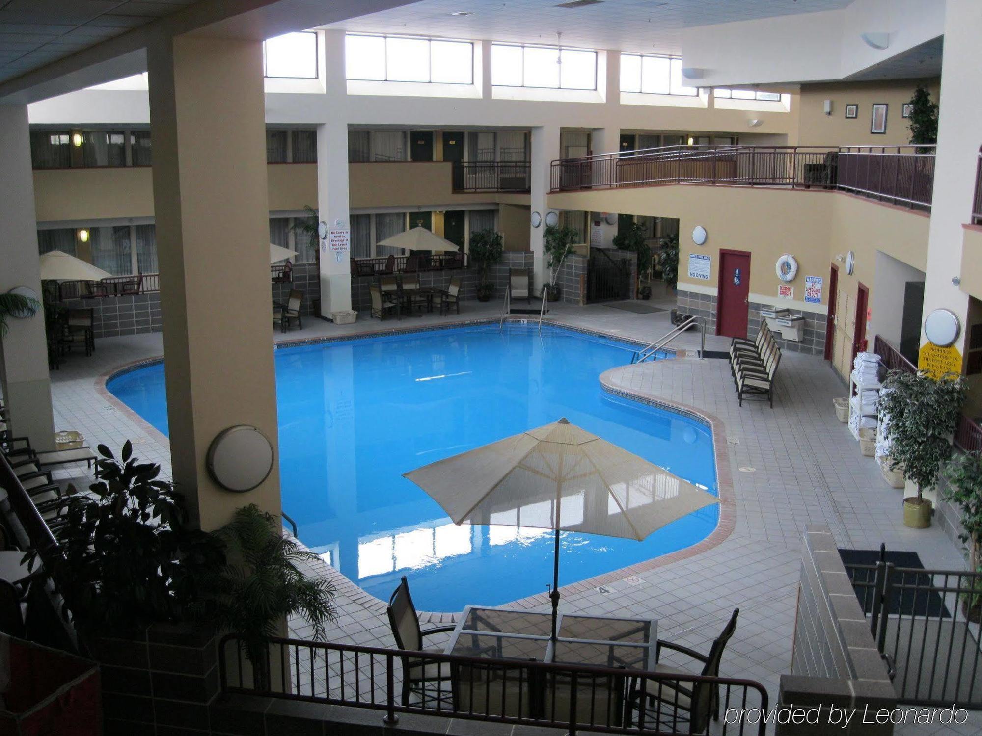 Plaza Hotel & Suites - О-Клер Екстер'єр фото